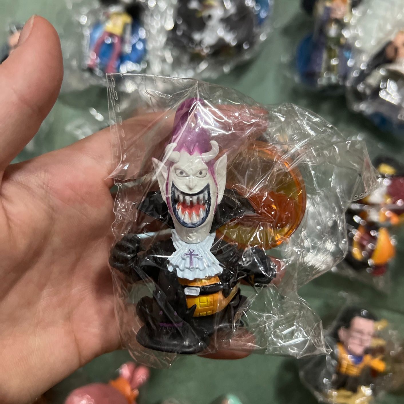 One Piece chibi Luffy, White S - Anime One Piece Merchandise 评论和价格